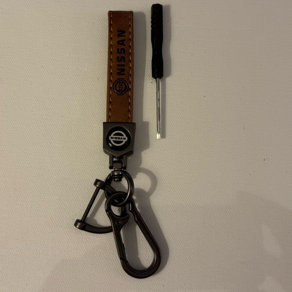 Nissan Key Fob Keychain in Brown Leather with Logo NWT